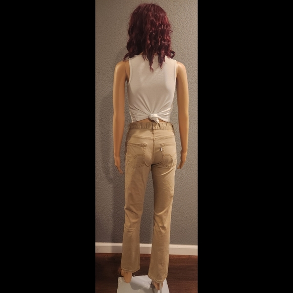 Khaki Levi's Jeans - Picture 5 of 14